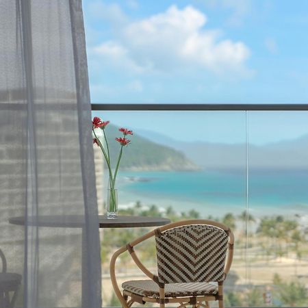 Aquamarine Beachfront Resort & Spa كام رانه المظهر الخارجي الصورة