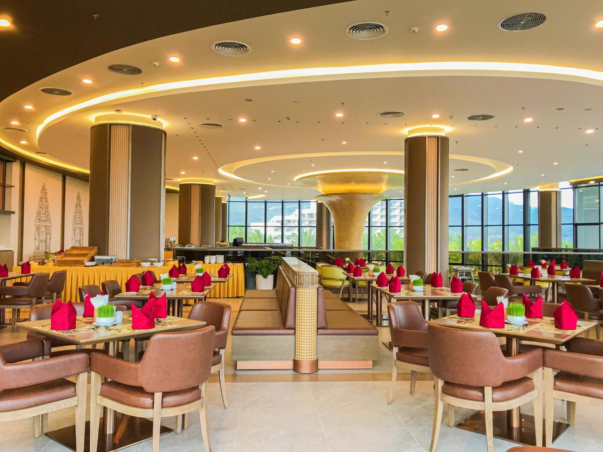 Aquamarine Beachfront Resort & Spa كام رانه المظهر الخارجي الصورة