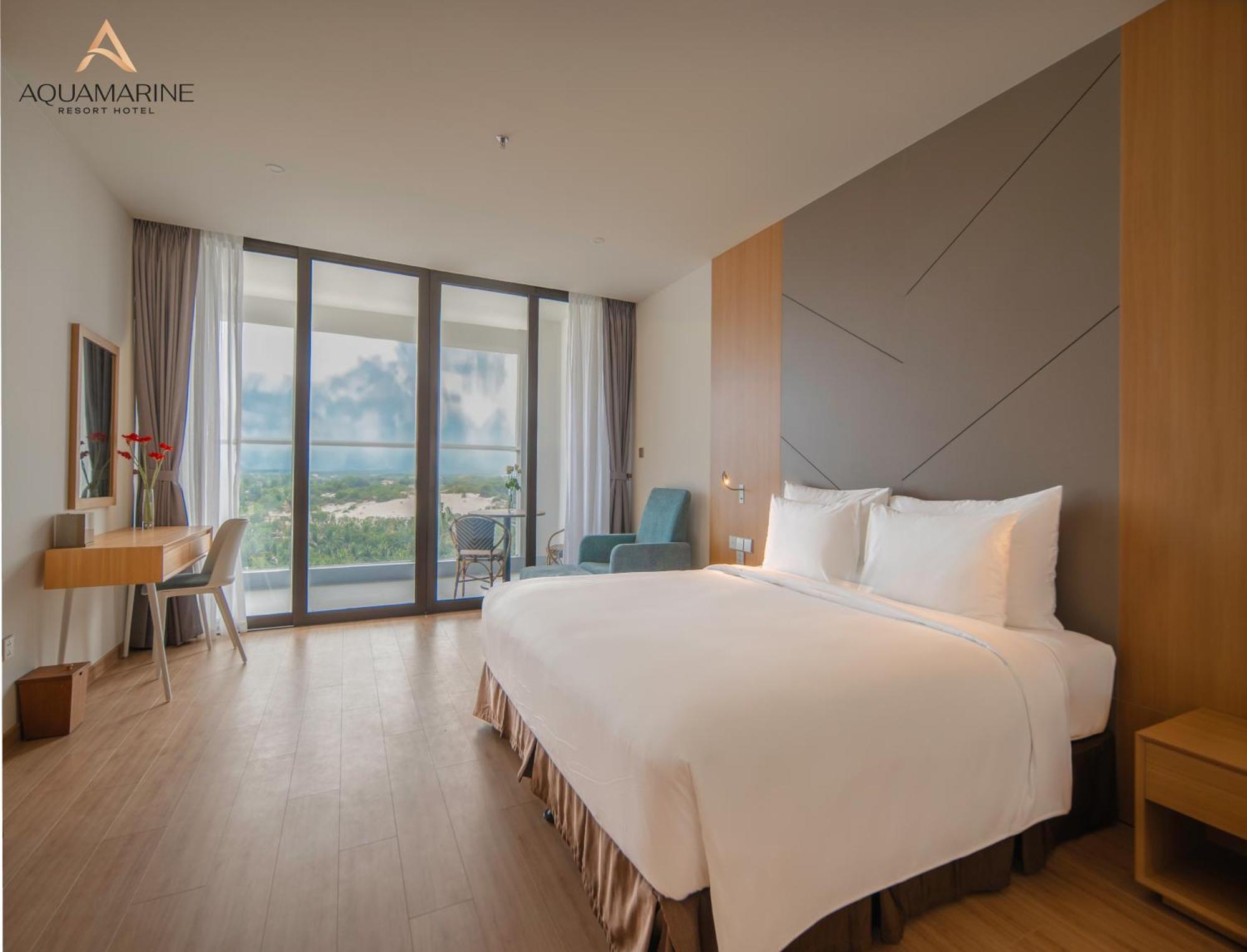 Aquamarine Beachfront Resort & Spa كام رانه المظهر الخارجي الصورة