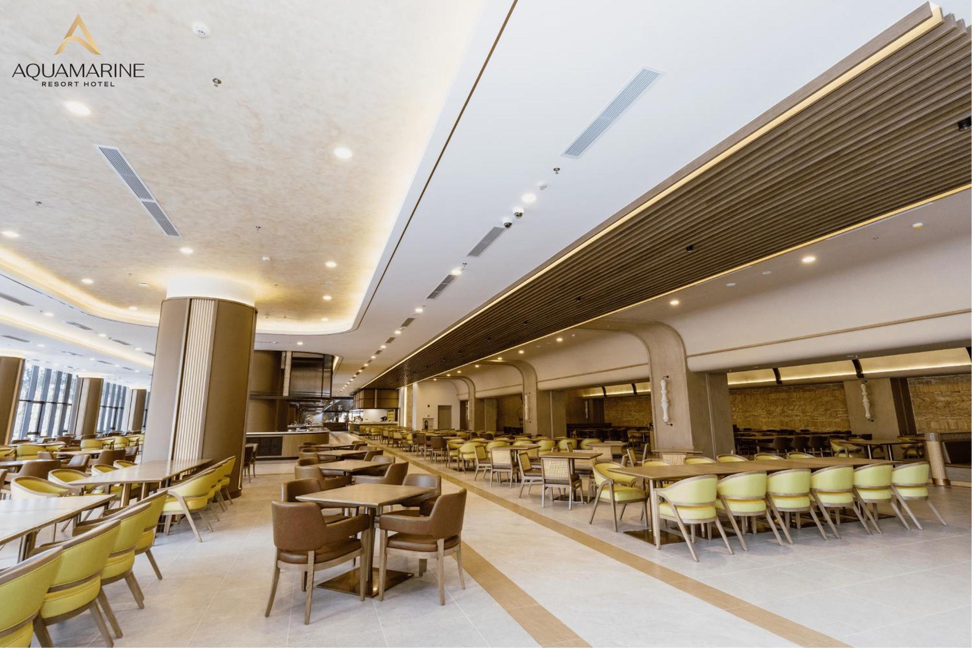 Aquamarine Beachfront Resort & Spa كام رانه المظهر الخارجي الصورة