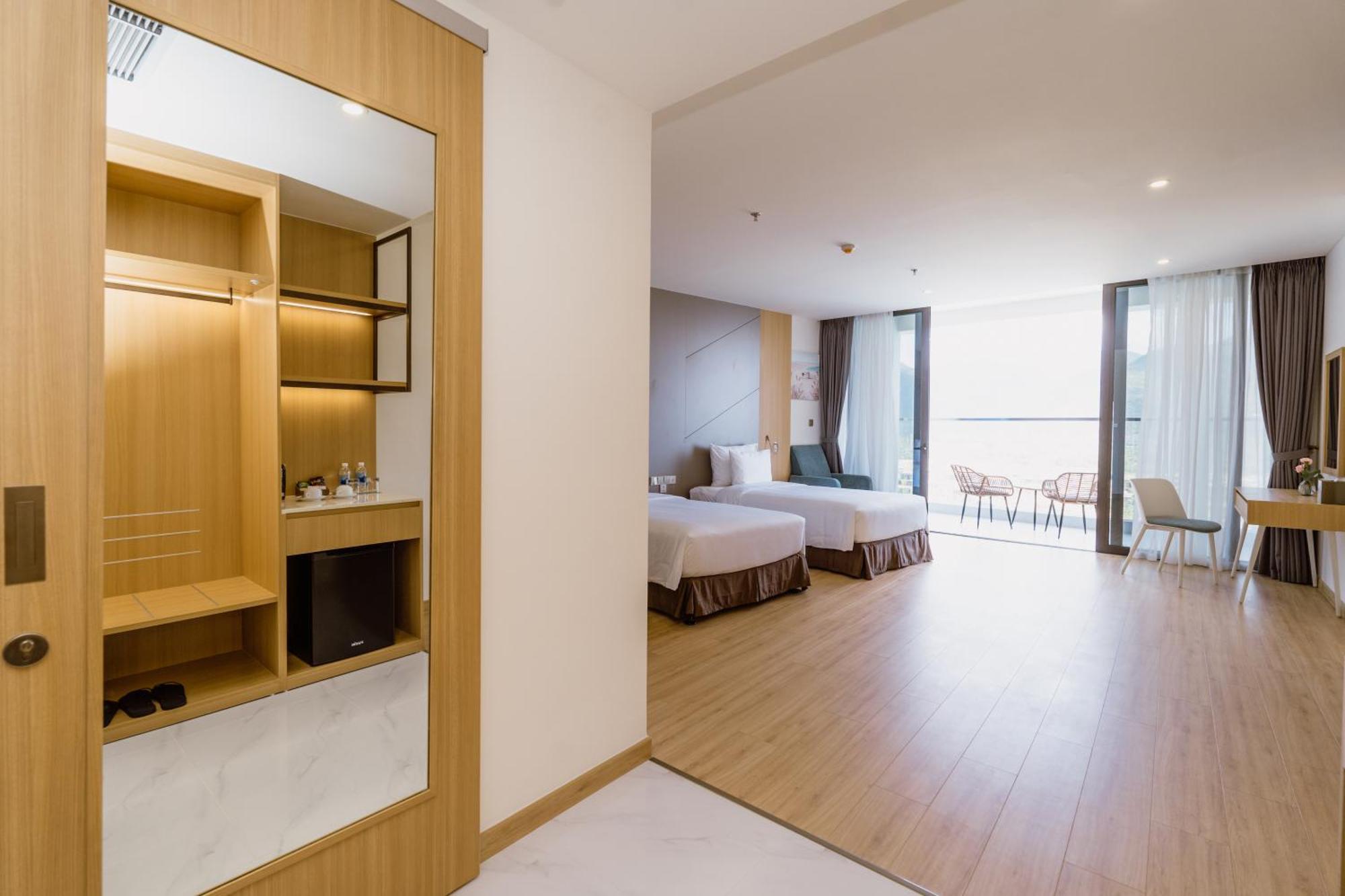Aquamarine Beachfront Resort & Spa كام رانه المظهر الخارجي الصورة