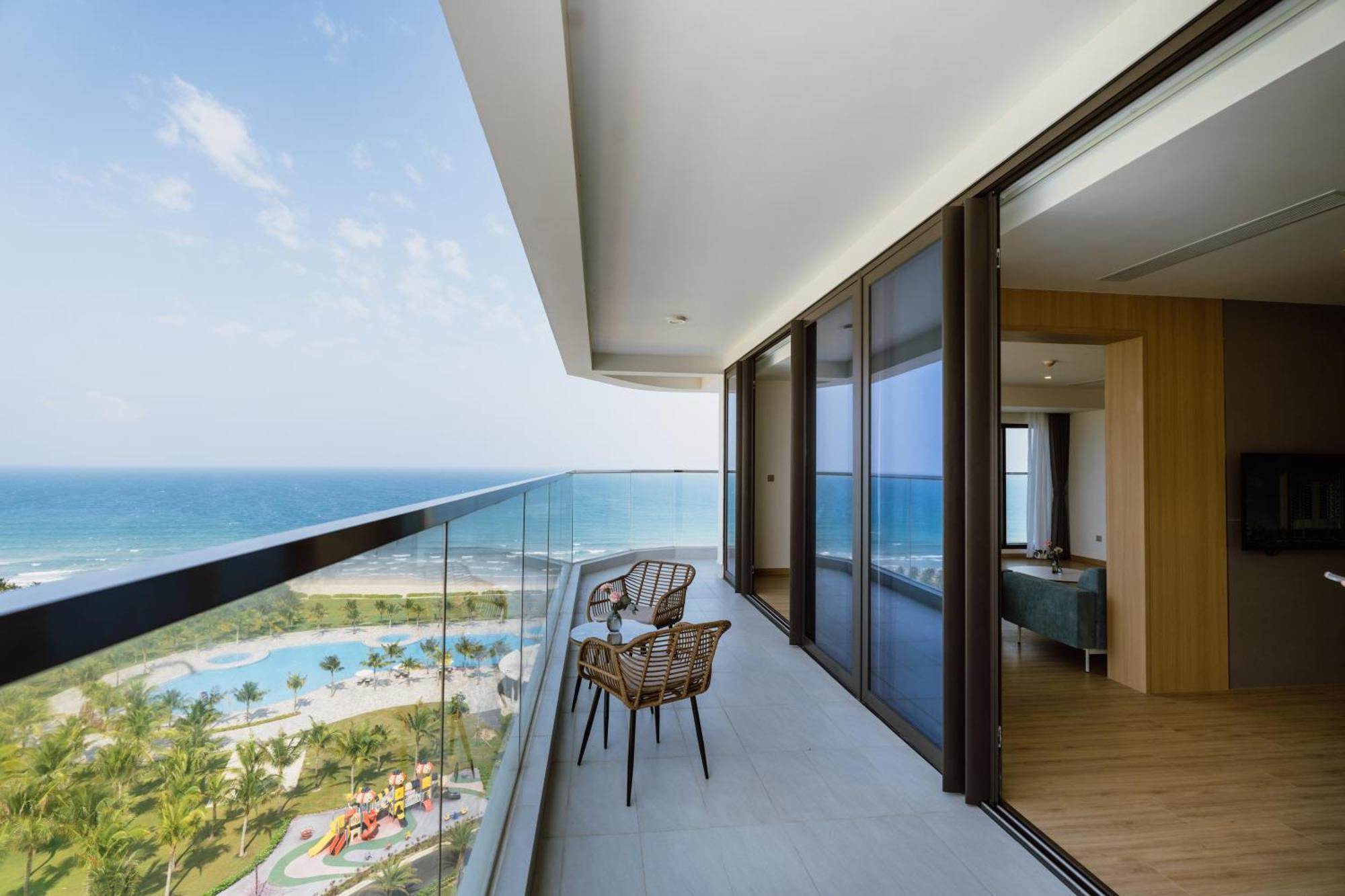 Aquamarine Beachfront Resort & Spa كام رانه المظهر الخارجي الصورة