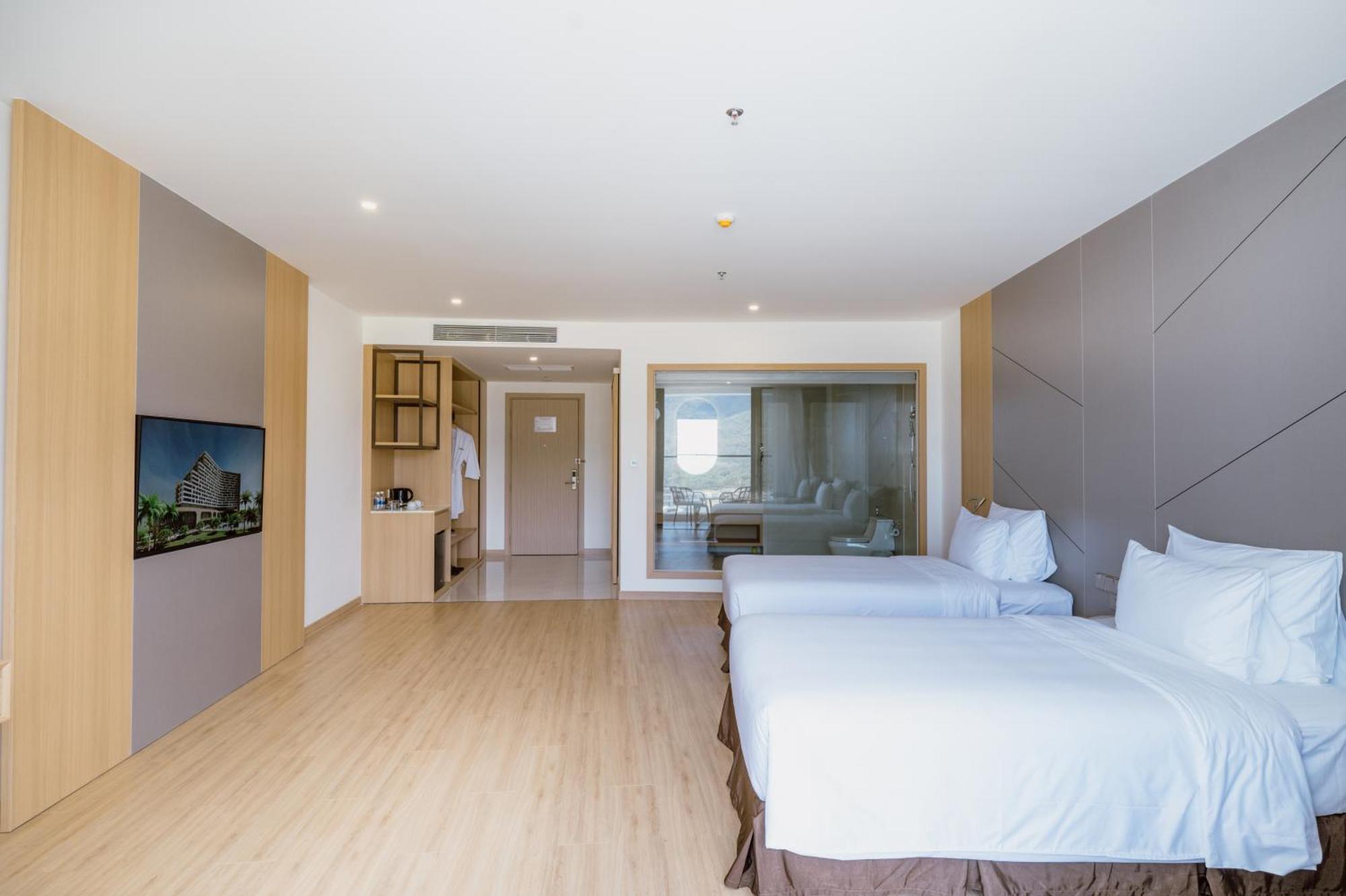 Aquamarine Beachfront Resort & Spa كام رانه المظهر الخارجي الصورة